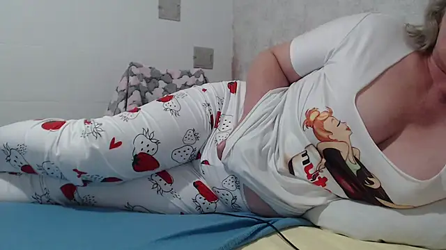 miss_night21 - Miss_Night21's free webcam - UK Sex Cams