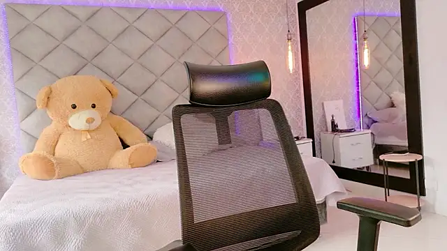 caro_adams1 - CARO_ADAMS1's free webcam - UK Sex Cams