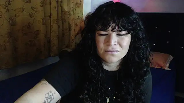 ANGELIQUE_KLANE webcam