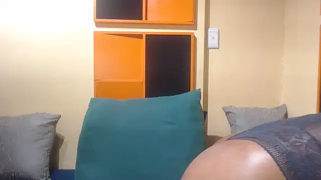 AssSeductress43 webcam