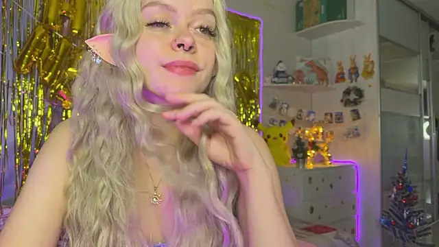 CheekySashaCharm webcam