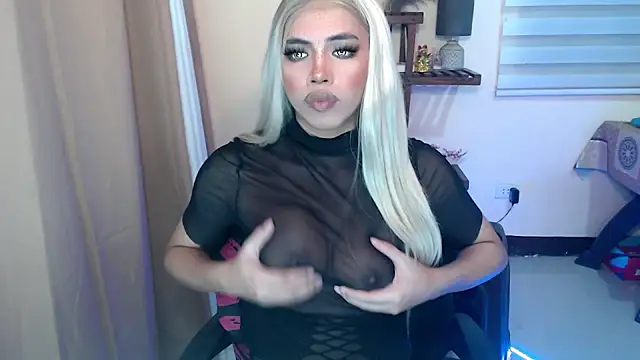 UrGoddessJuliax webcam