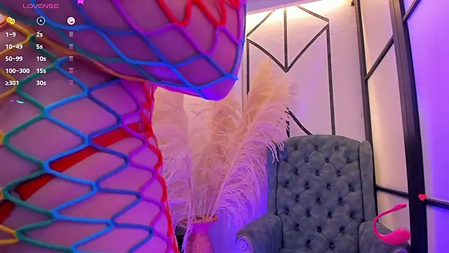 NahomiRichards_ webcam