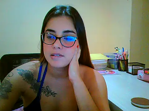 maliamiller webcam