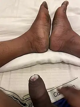 Yours_Teluguboii webcam