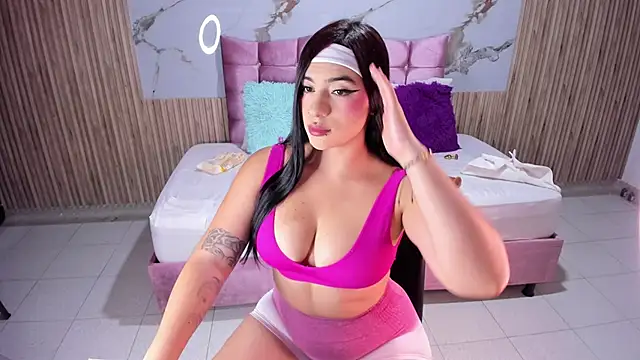 Nicolee19 webcam