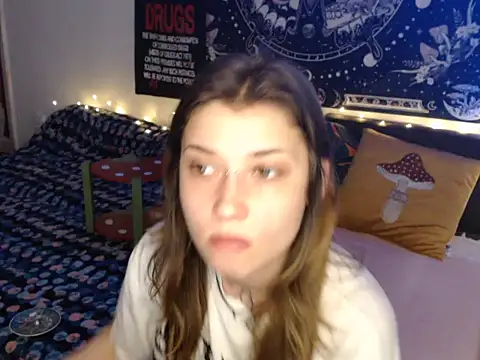 AlienforTwenty webcam