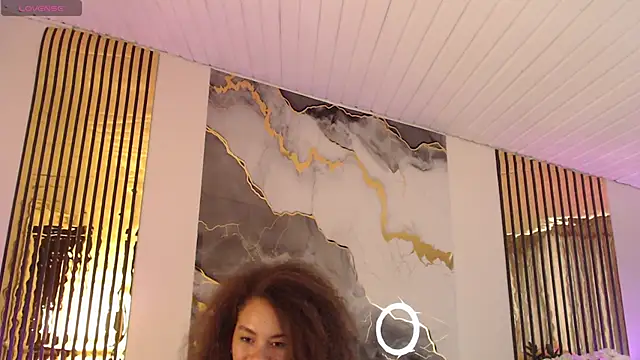 MiticaBrennet_ webcam