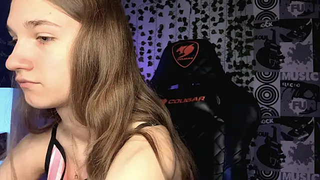 helgicuteness webcam