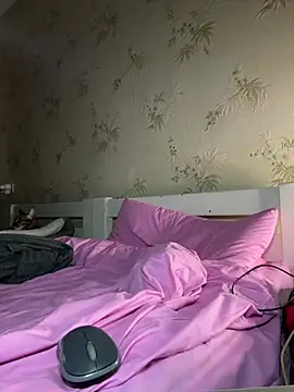 Naughtbaby_2025 webcam