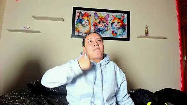 meredit_cris23 - Meredit_cris23's free webcam