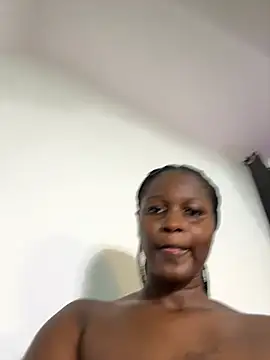 t-booty_risky_ (F young) - MY BIRTHDAY MONTH SPOIL ME ALITTLE DADDY