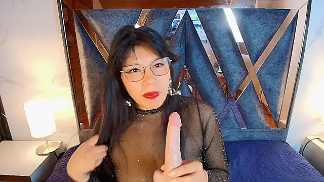 EsmeraldaChantre webcam