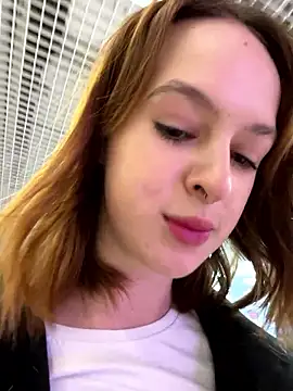 hani_obsessed (F teen) - Titties flash in public