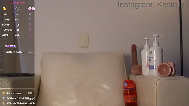 KristellV webcam
