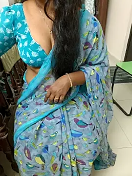 Nikitha_telugu