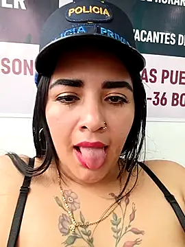 maye__13 - MAYE__13's free webcam - UK Sex Cams