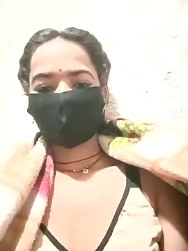 Sunali_Bendre webcam