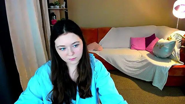 AlluringLookk webcam