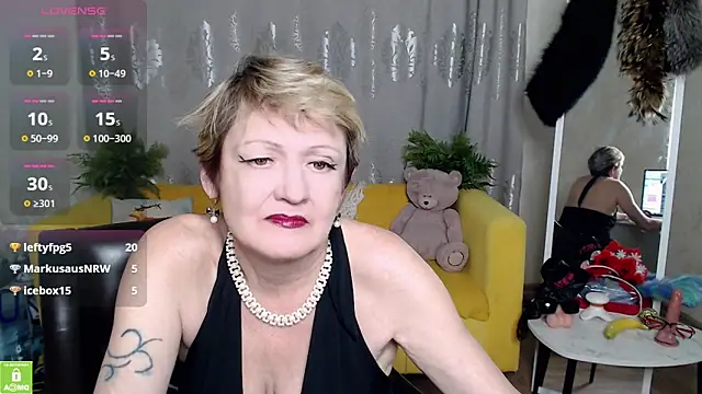 SexyGrandma_ webcam