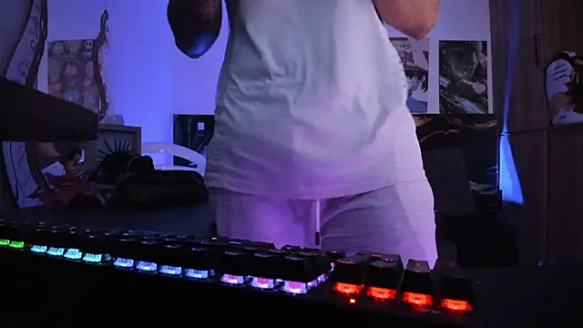 Dominatofstupid webcam