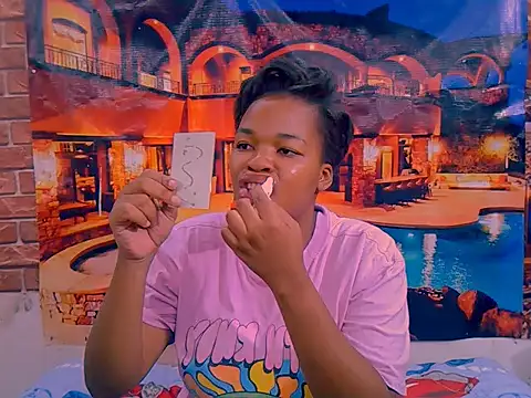 EbonyCurvaceous1 webcam