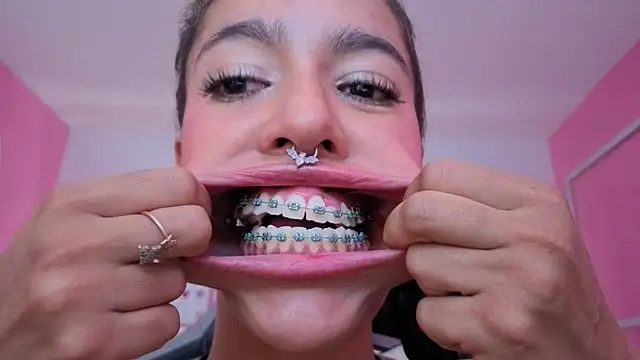 stephania_t's Thumbnail