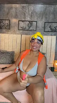 aranzalatinblaks1 (F milf) - constructora culo abierto