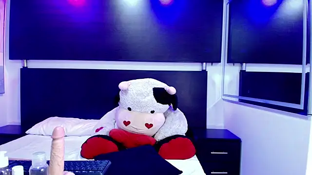 Violet_thompsonn webcam