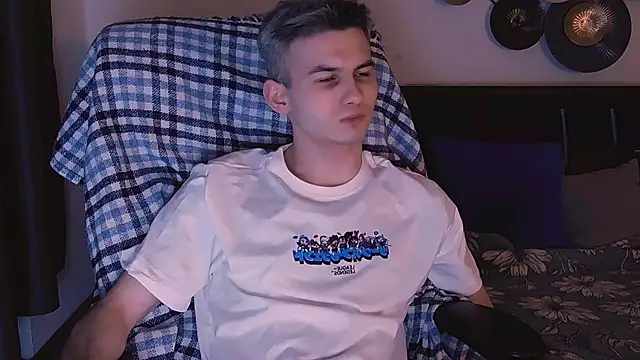 devin_jay (M young) - Playing with my ass