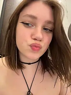 lucy-joy (F young) - FUCK me w DILDO til SQUIRT