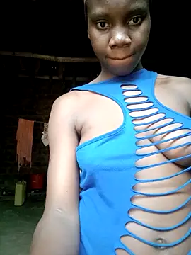 Black_juicy24 webcam