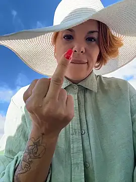 selvaggia_official83 (F milf) - Total naked