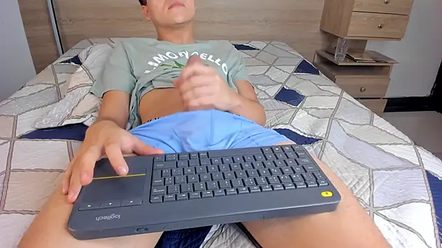 justinbiler (M twink) - i cum for u