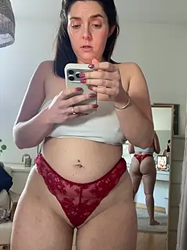 petite_minette30 (F young) - Monte sur ton gode bb