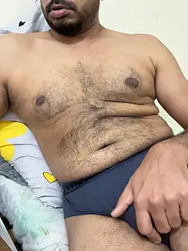 hot_boy8677 (Ask my age) - Make me horny