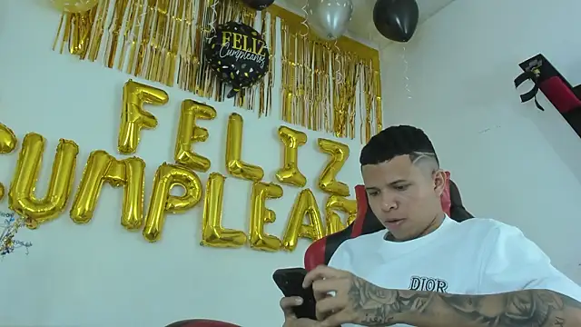 Steven19_LatinBoy webcam