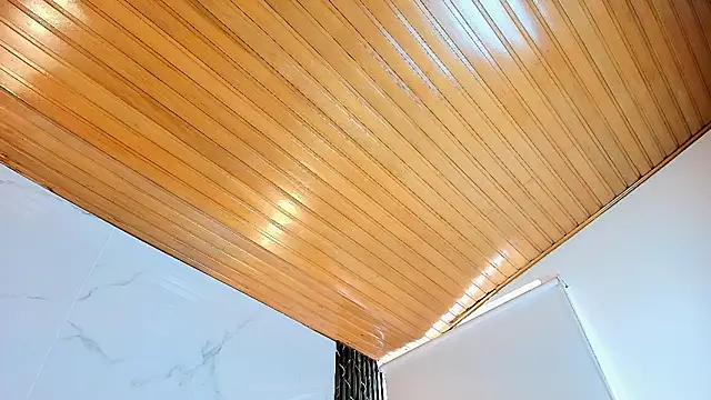 EsmeraldaChantre webcam