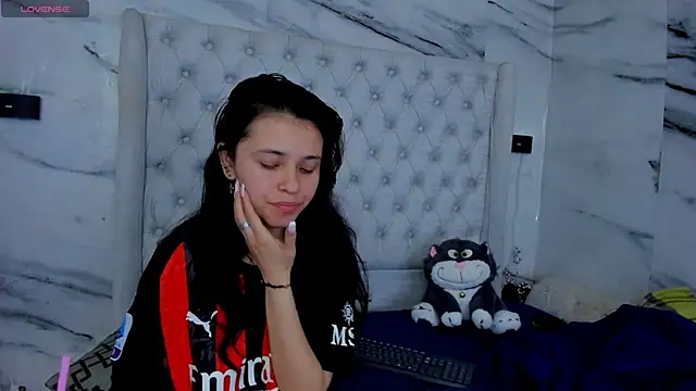 Ari_and_Storm webcam