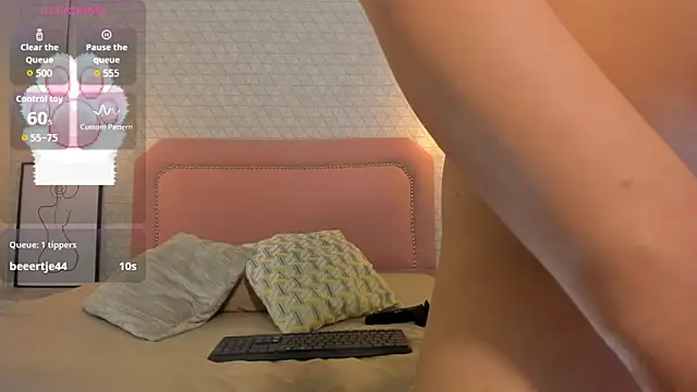 kittytimberlake - Kittytimberlake's free webcam - UK Sex Cams