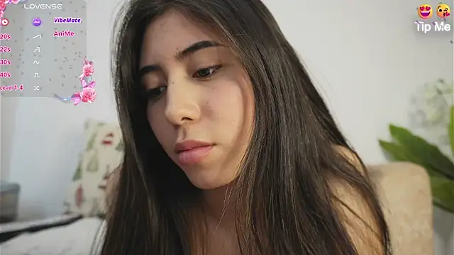 roxybeautyy - Roxybeautyy's free webcam - UK Sex Cams