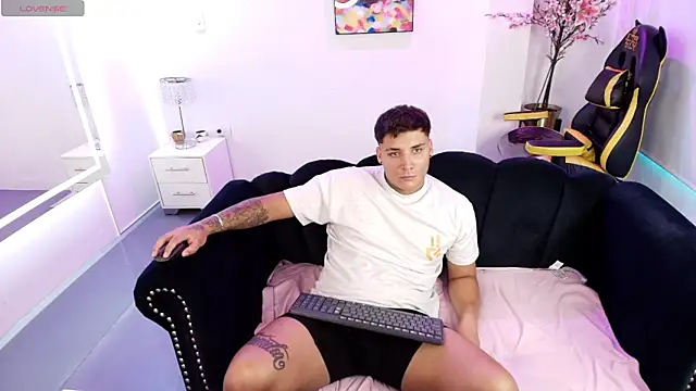 Kathya_and_thiago webcam