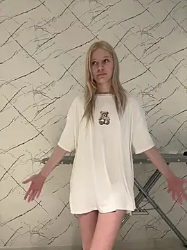 Barbie_Blondie webcam