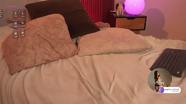 SophieCollins_1 webcam