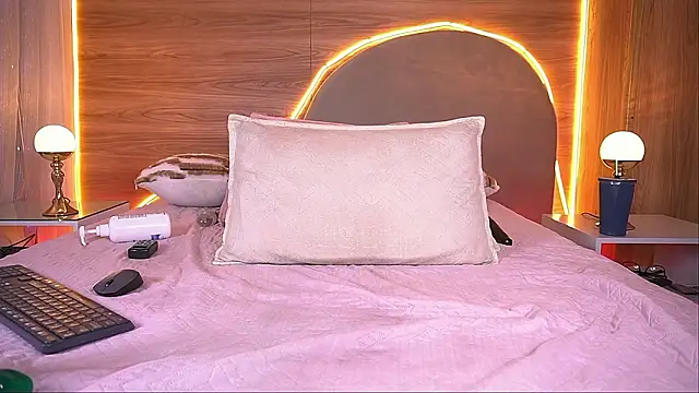 alexaa_walker webcam