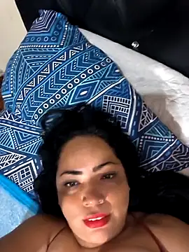 Webcam Model (NIKOLE1301)  is live.Free join now!