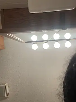 james816 (M young) - a better camera and tripod stand