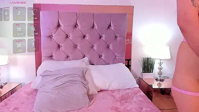 melanie_hills webcam