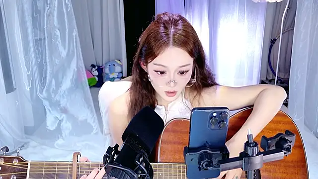 Dancer_Lucky-Nini webcam