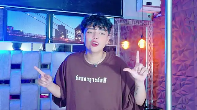 lunabustygirl webcam